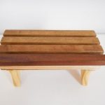 Mini banco de madeira - MIOLA DESIGN - ARTESANATO EM MADEIRA